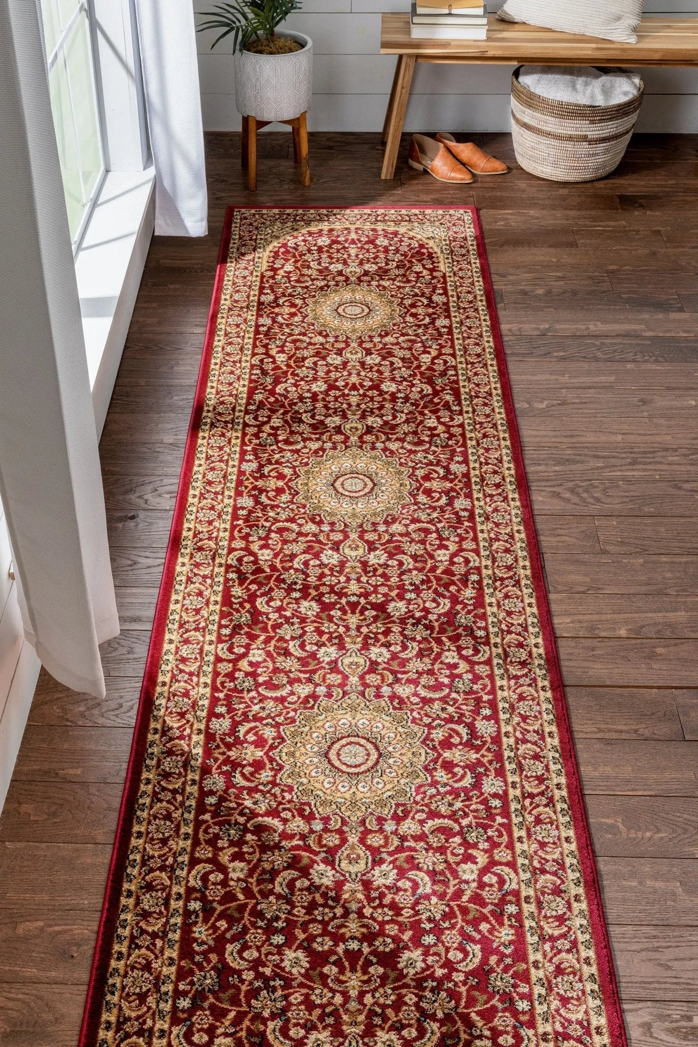 Aviva Red Traditional Rug Well Woven