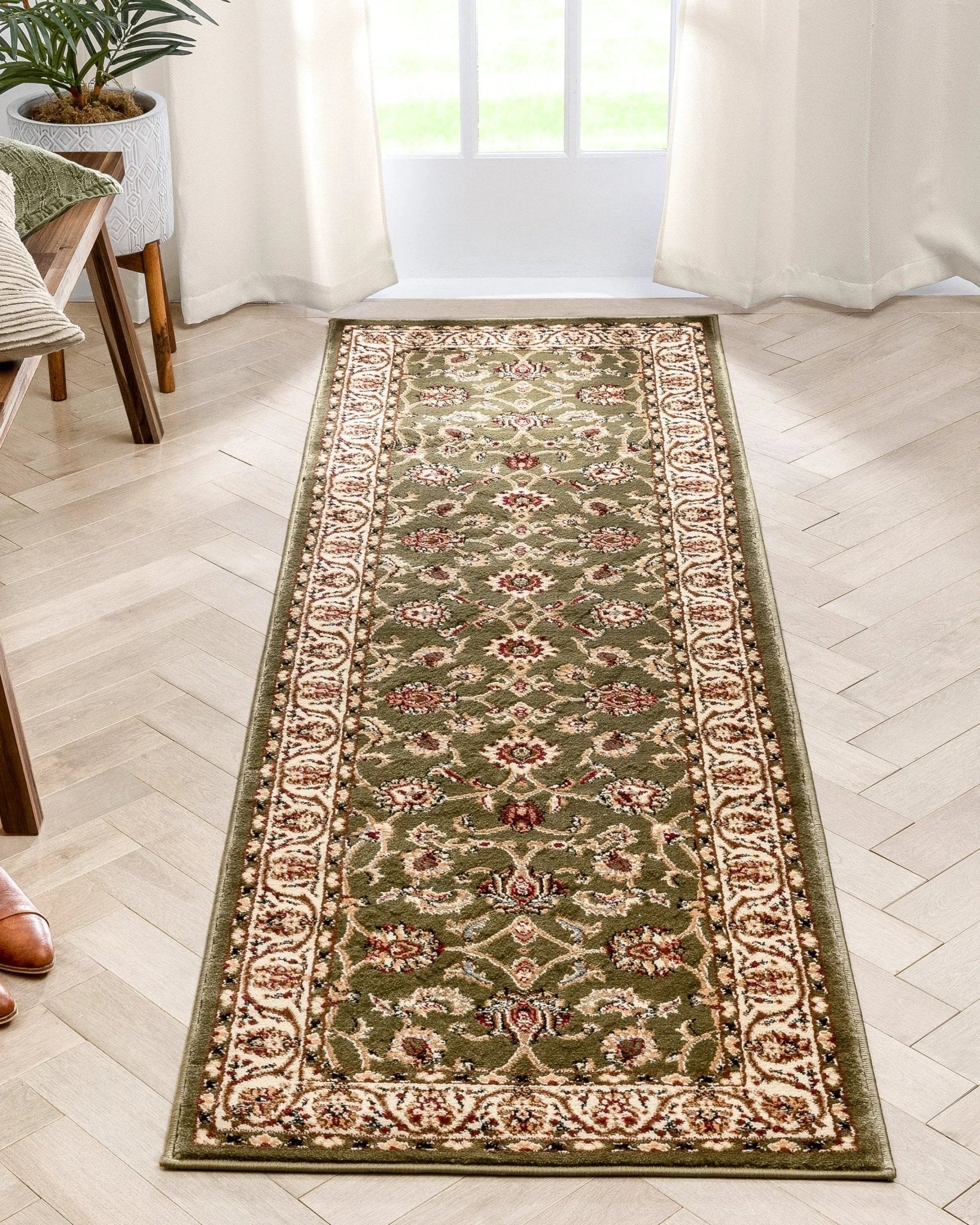 Sarouk Green Traditional Rug - Well Woven