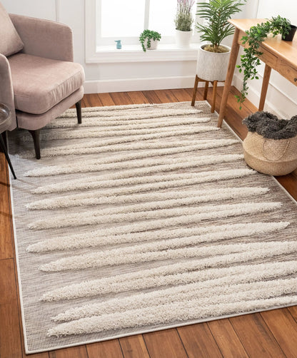 Brigida Coastal Pattern Beige High-Low Flat-Weave 7'10" x 9'10" Rug Well Woven