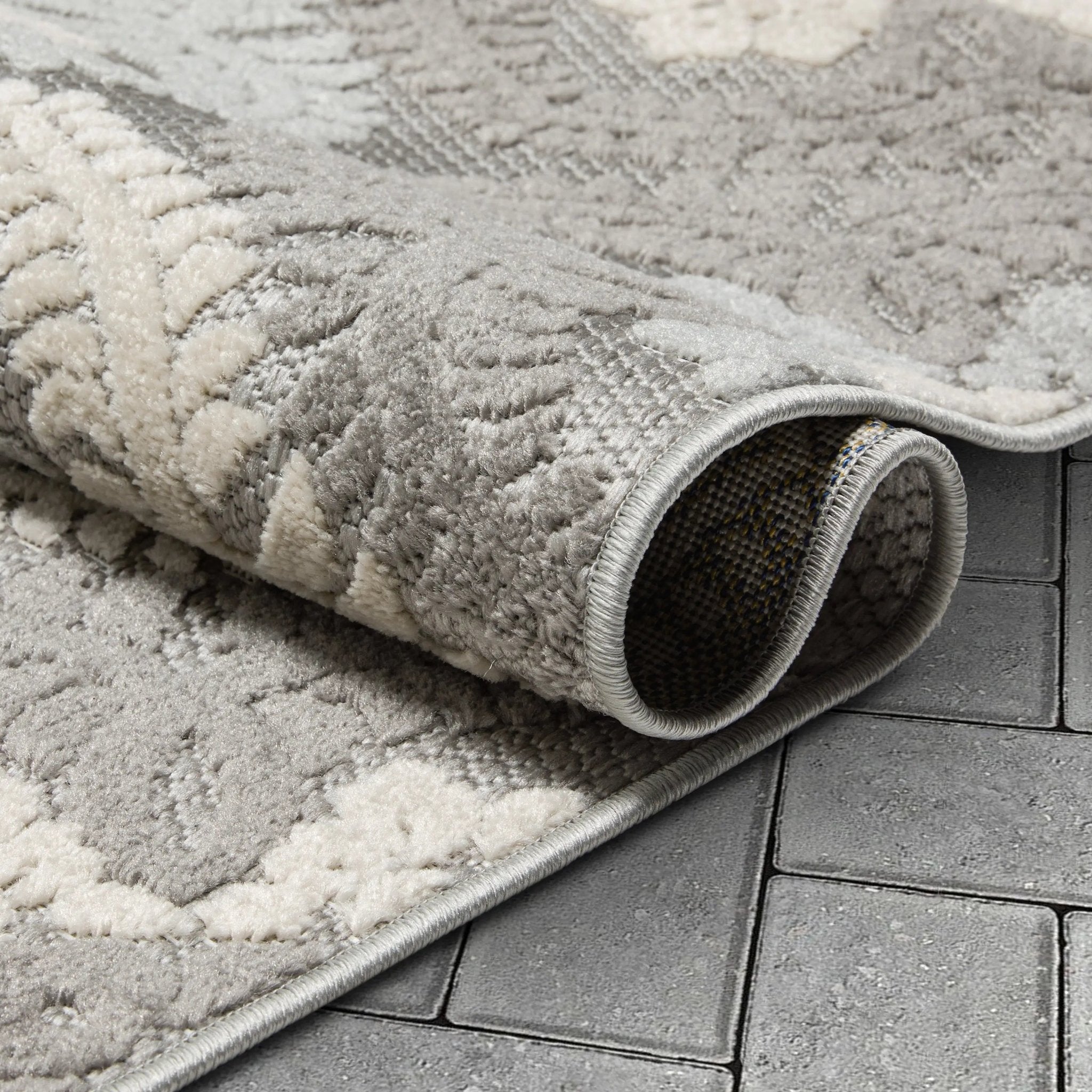 Loewy Modern Geometric Indoor/Outdoor Grey High-Low Rug Well Woven