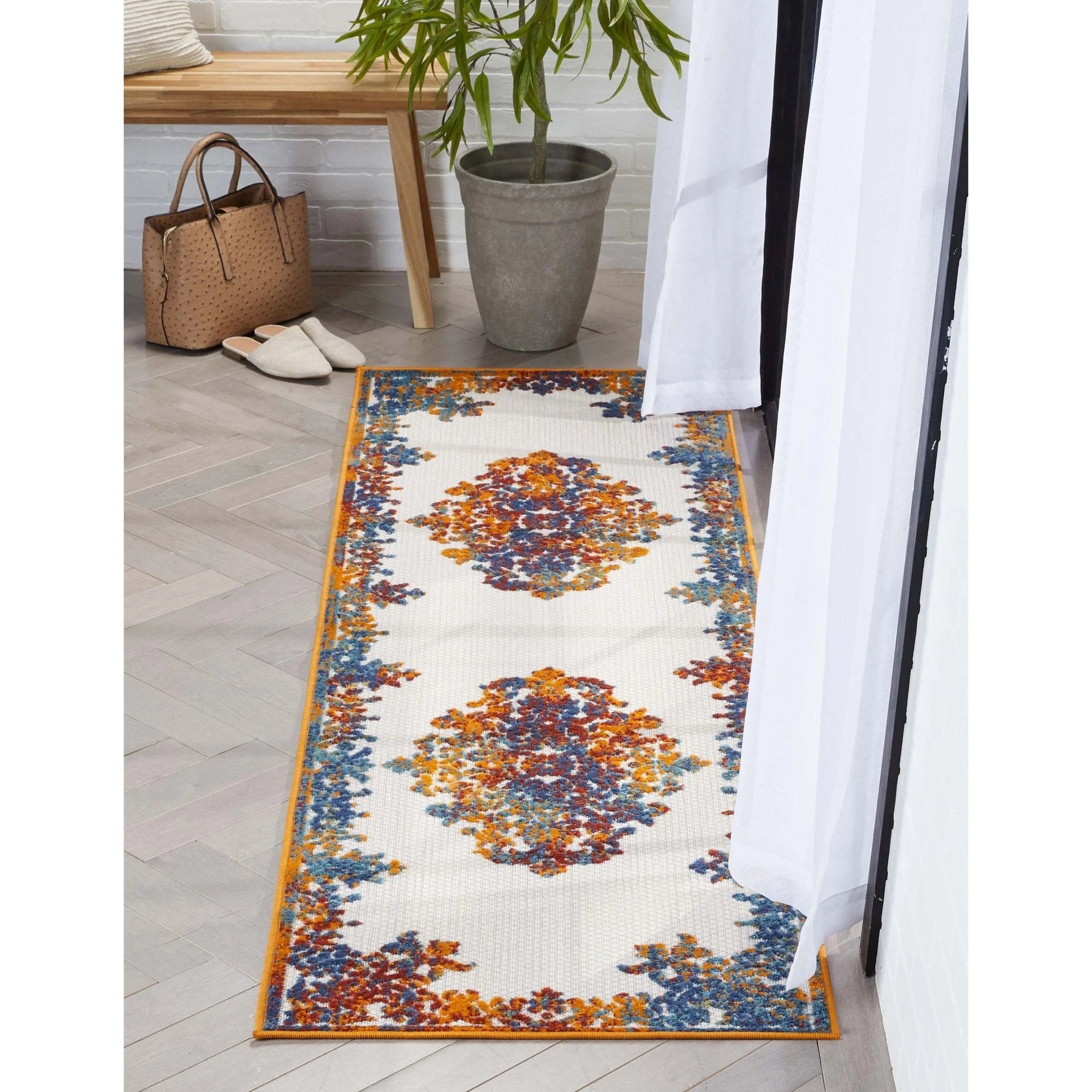 Arid Modern Medallion Persian Indoor/Outdoor Ivory High-Low Rug Well Woven