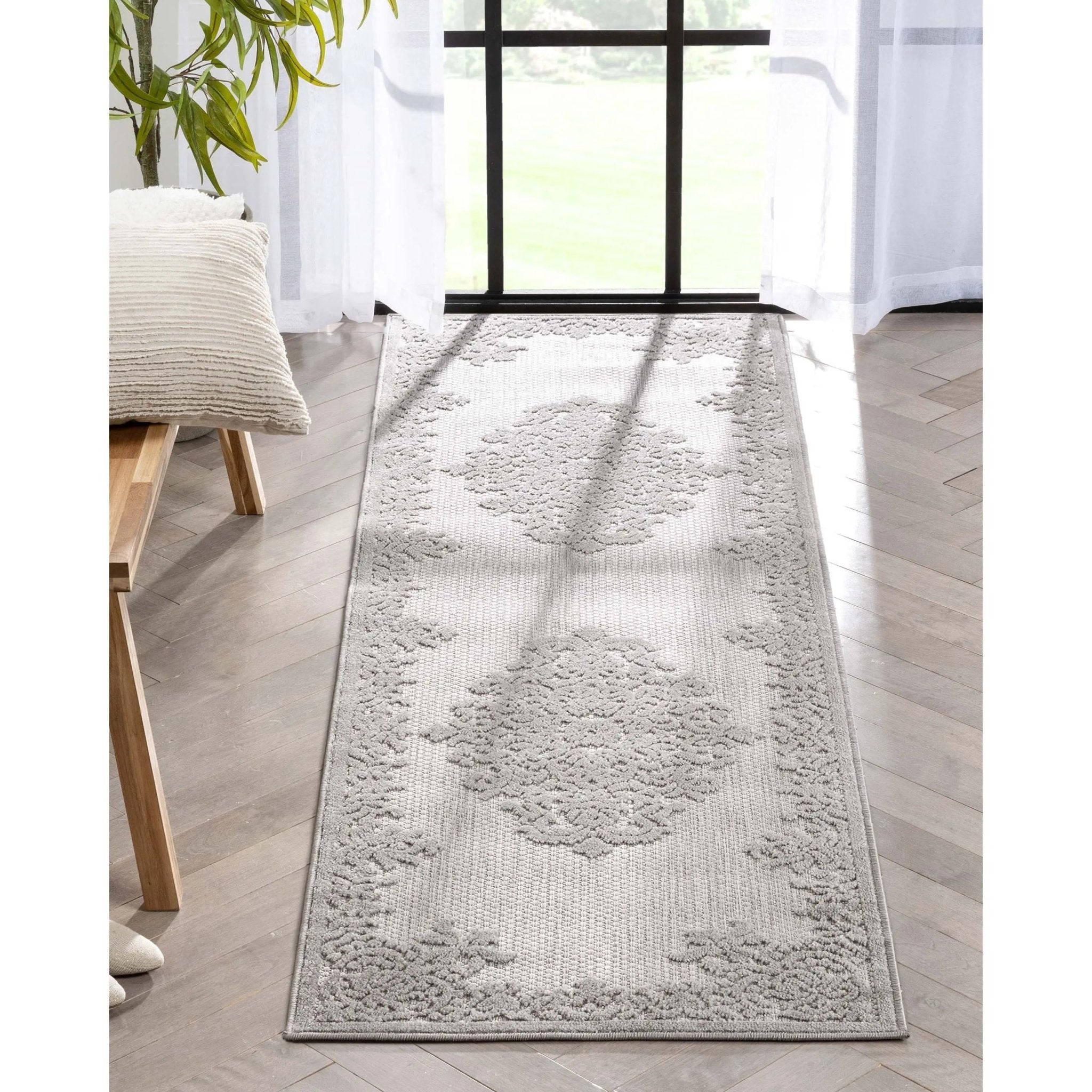 Arid Modern Medallion Persian Indoor/Outdoor Grey High-Low Rug Well Woven