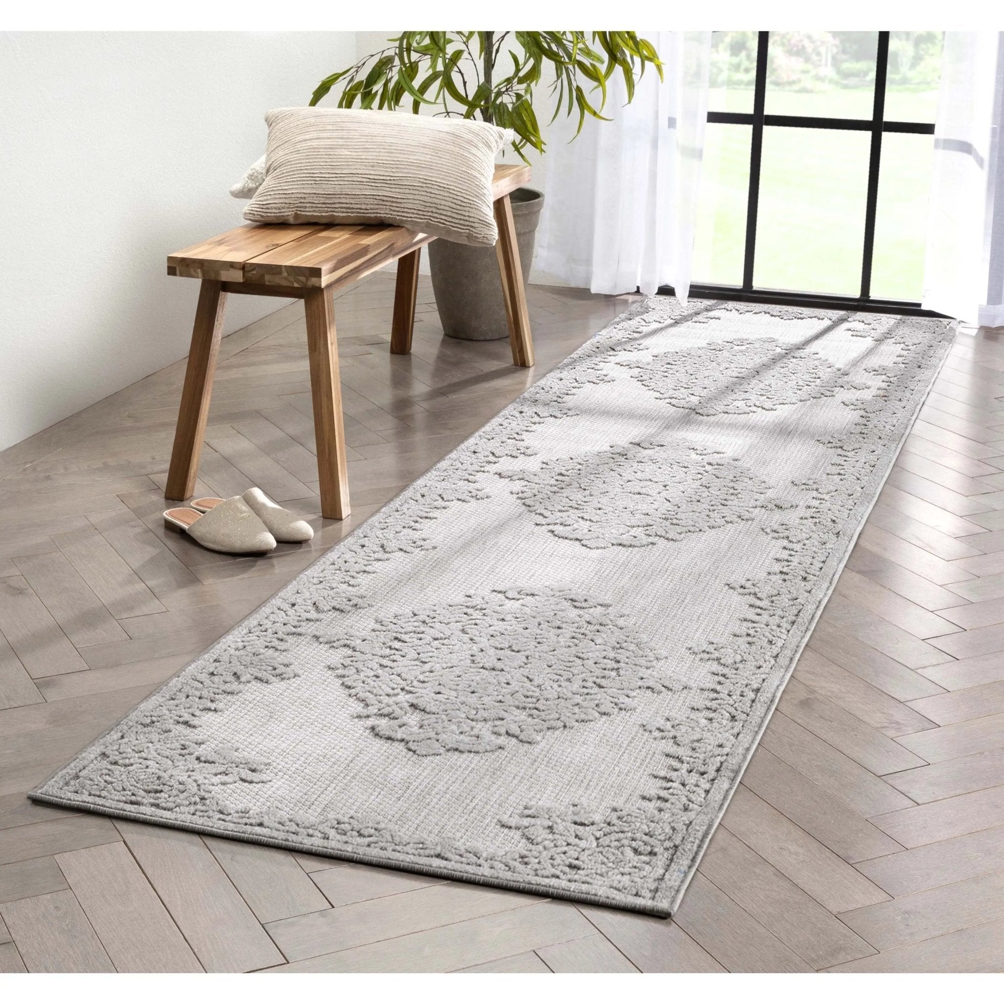 Arid Modern Medallion Persian Indoor/Outdoor Grey High-Low Rug Well Woven