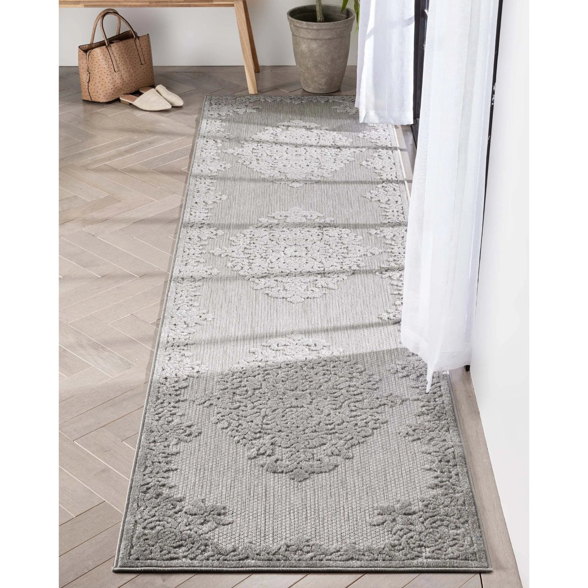 Arid Modern Medallion Persian Indoor/Outdoor Grey High-Low Rug Well Woven
