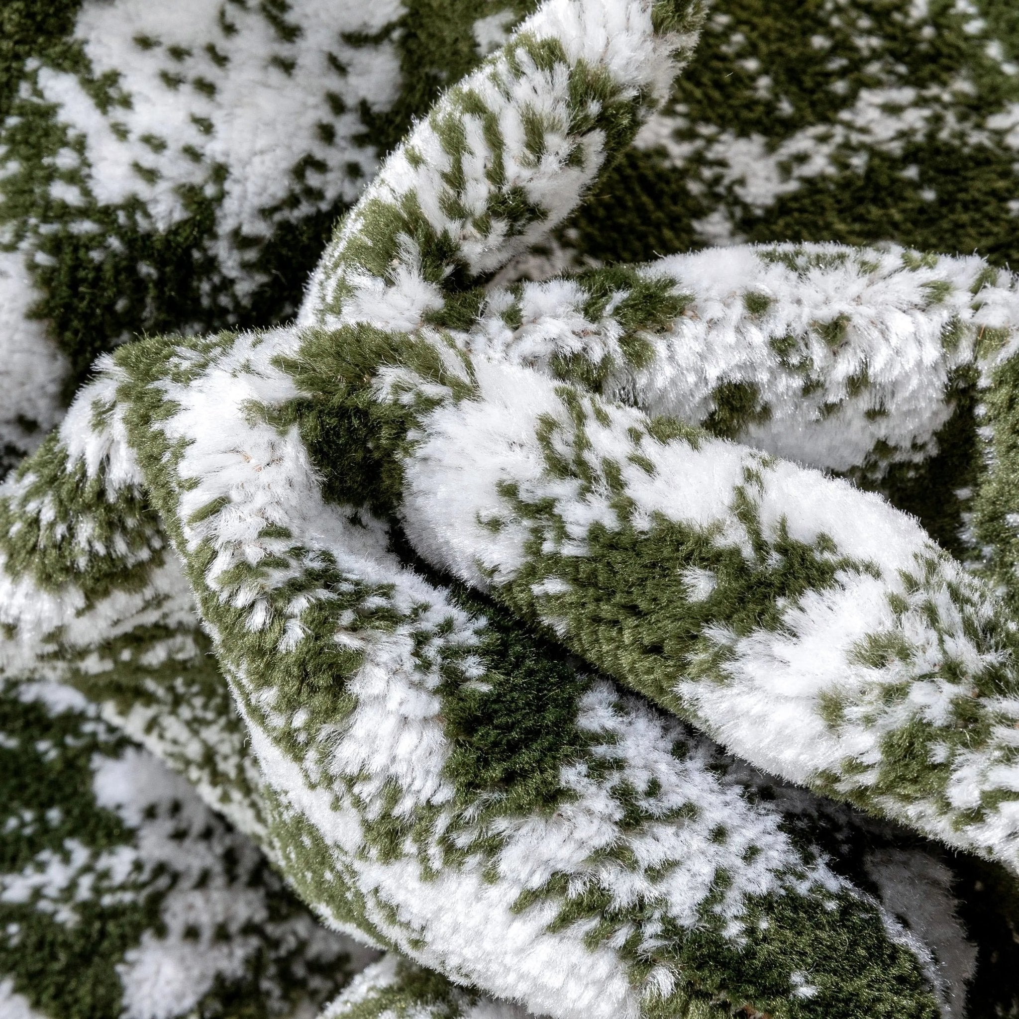 Disa Vintage Medallion Green Soft Rug By Chill Rugs Well Woven