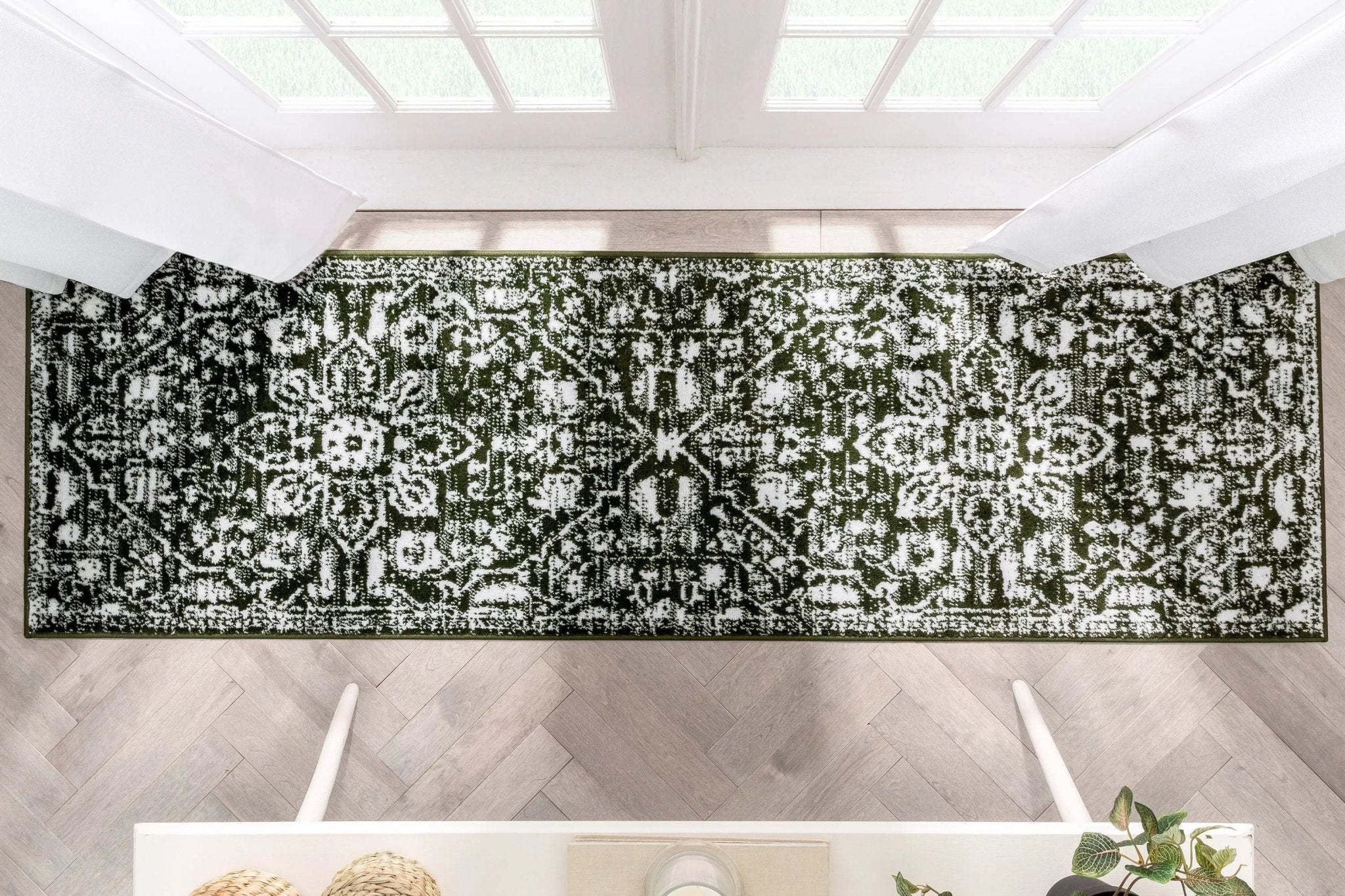 Disa Vintage Medallion Green Soft Rug By Chill Rugs Well Woven