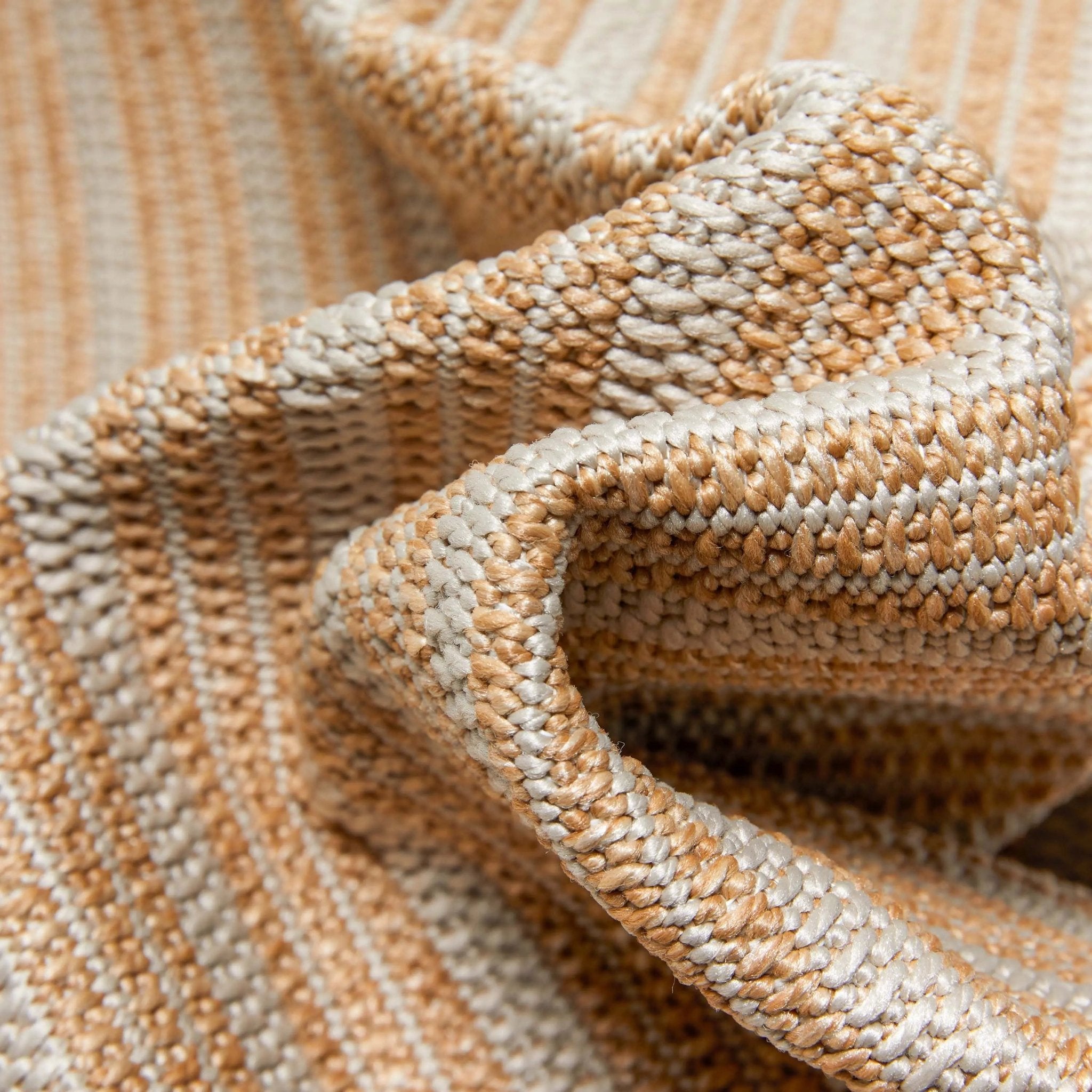 Frankie Modern Stripes Indoor/Outdoor Beige Textured Rug Well Woven