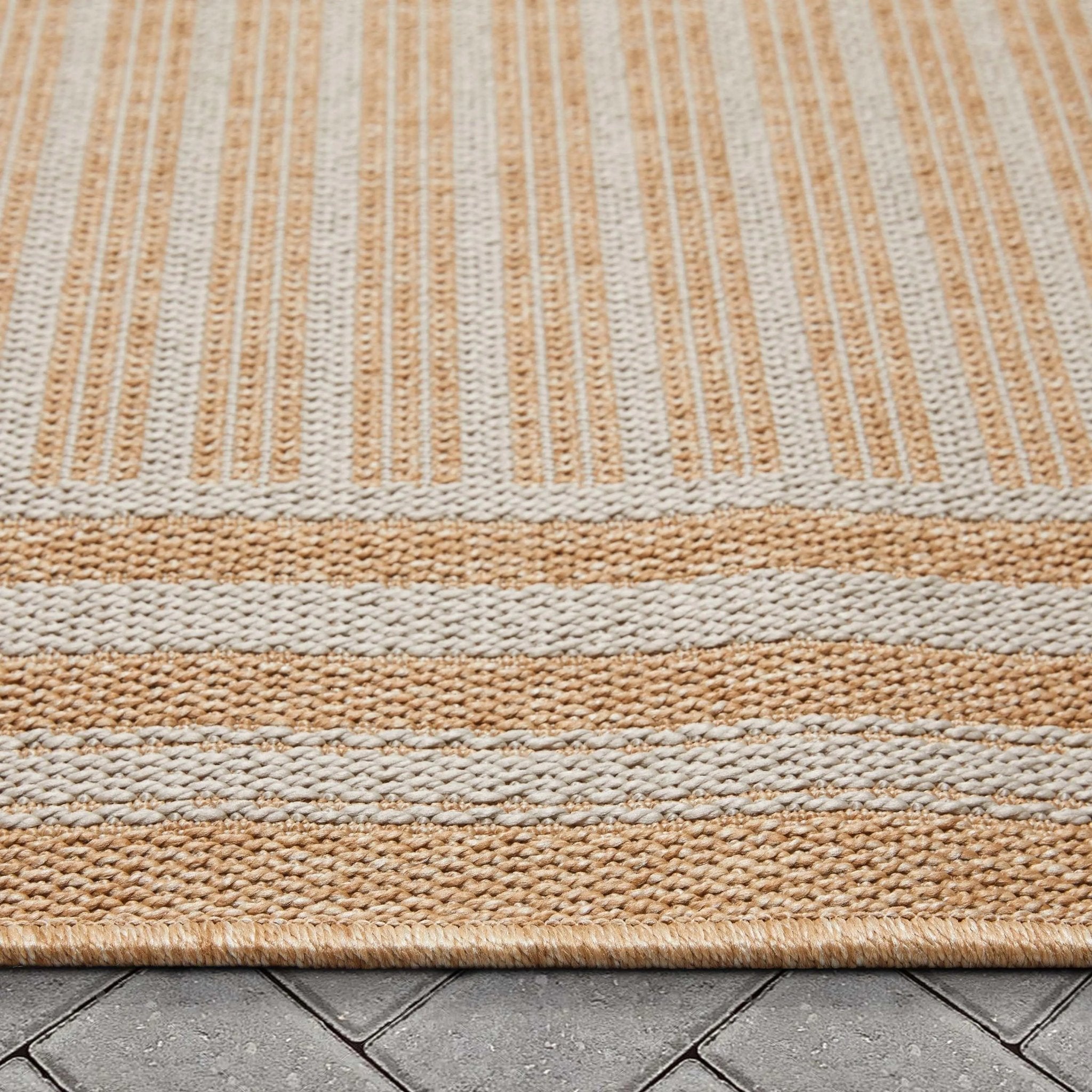 Frankie Modern Stripes Indoor/Outdoor Beige Textured Rug Well Woven