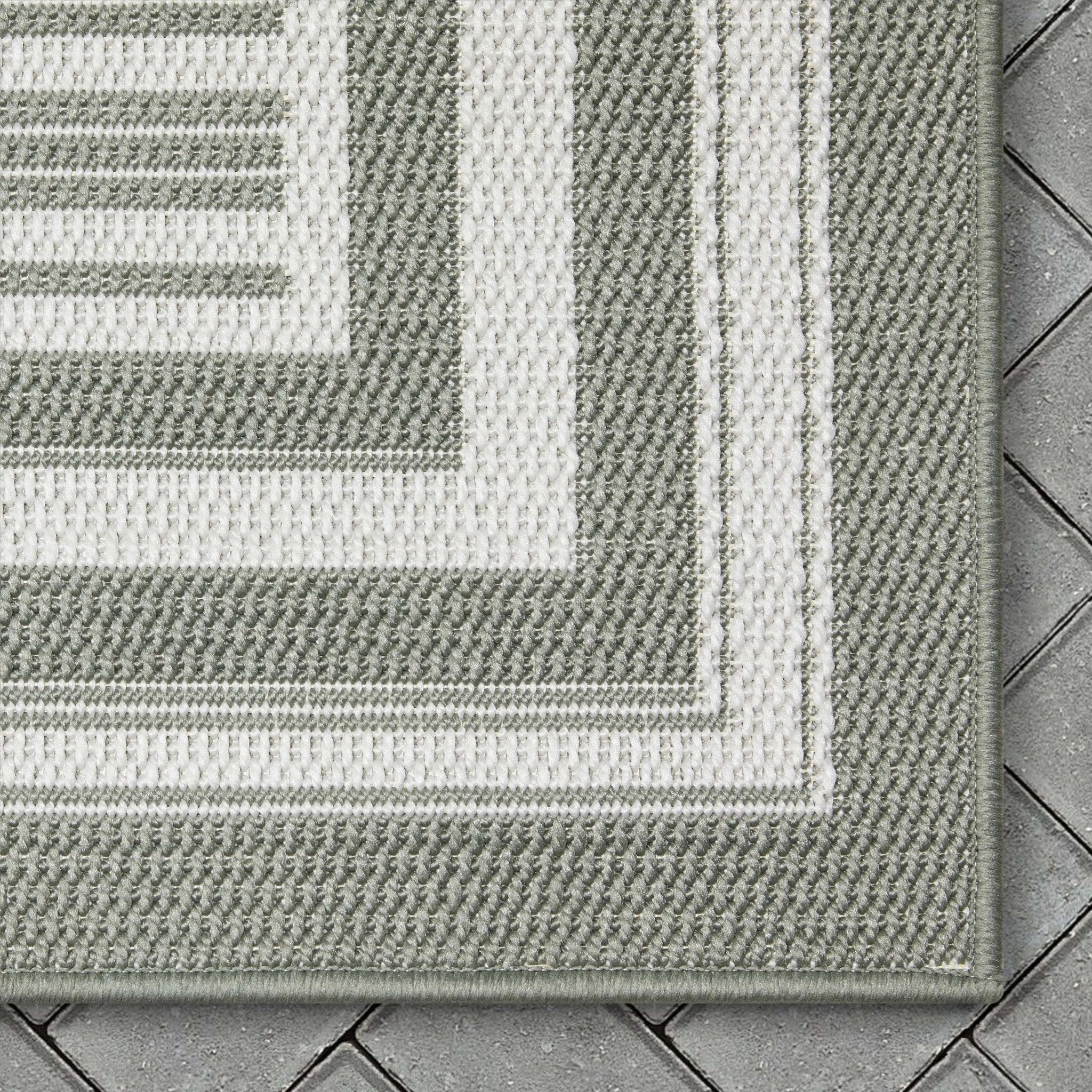 Frankie Modern Stripes Indoor/Outdoor Green Textured Rug Well Woven