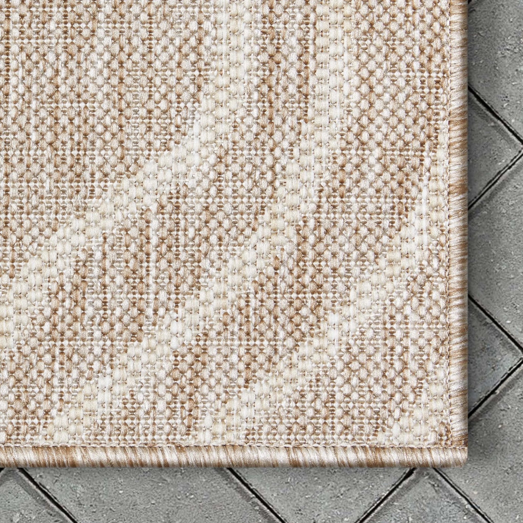 Ludo Lattice Trellis Indoor/Outdoor Beige Textured Rug Well Woven