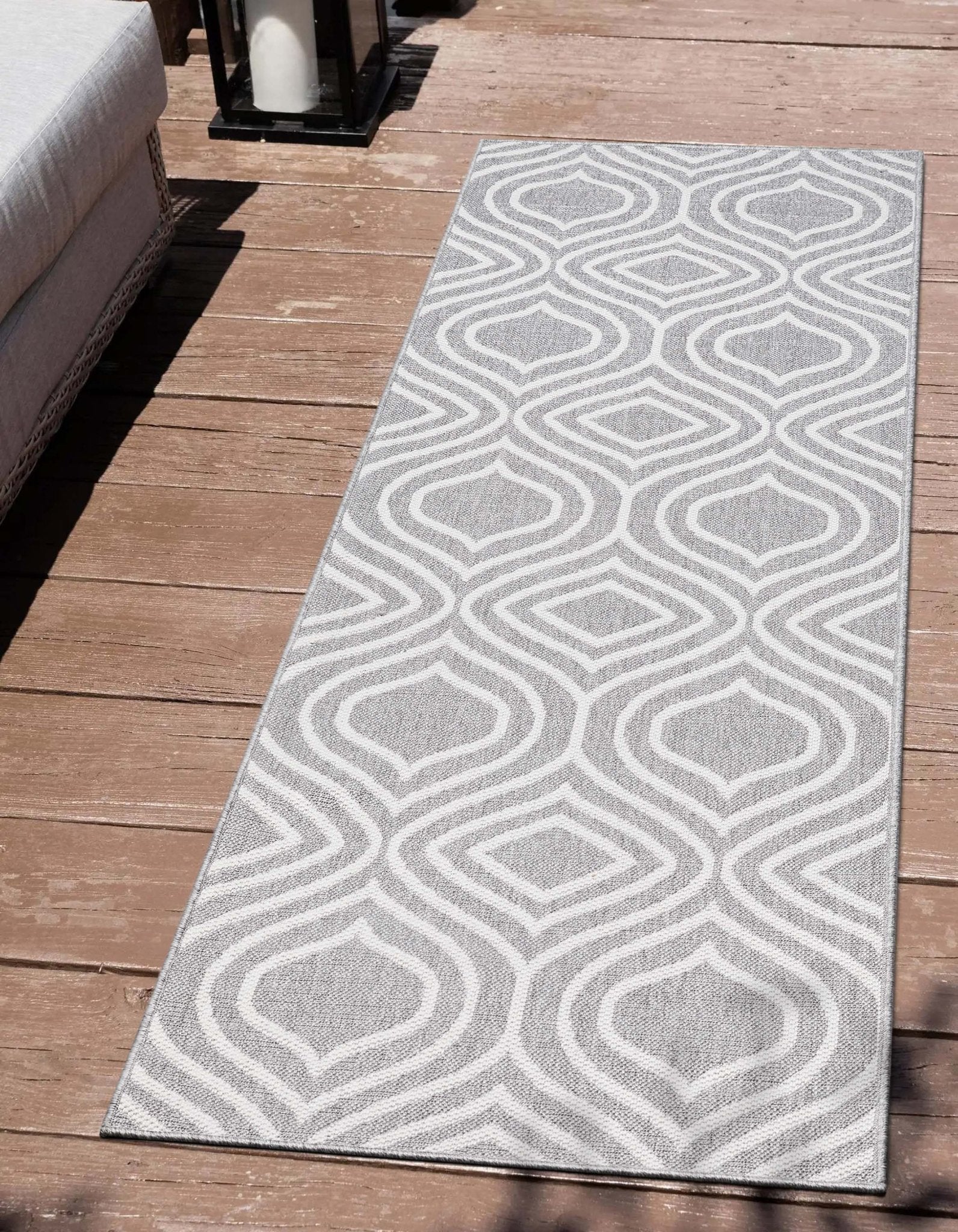 Ludo Lattice Trellis Indoor/Outdoor Grey Textured Rug Well Woven