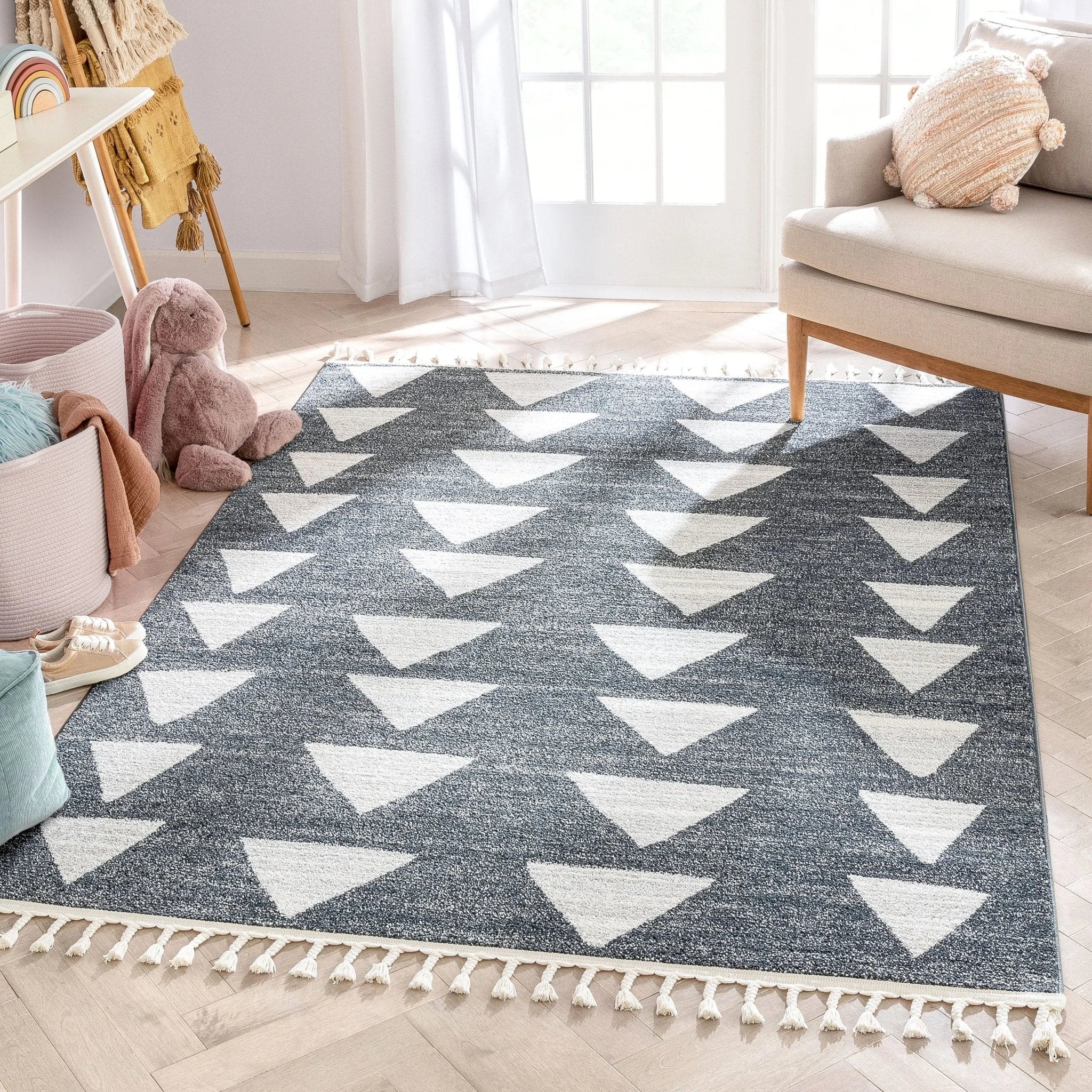 Triangles Modern Geometric Pattern Grey Kids Rug Well Woven
