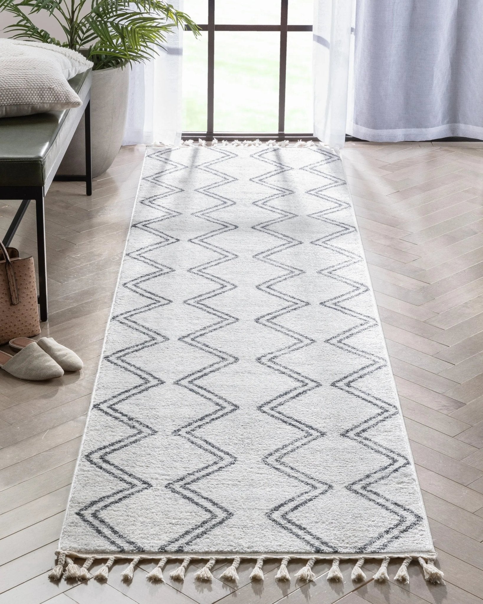 Reeve Modern Chevron Zig-Zag Grey Ivory Kids Rug Well Woven