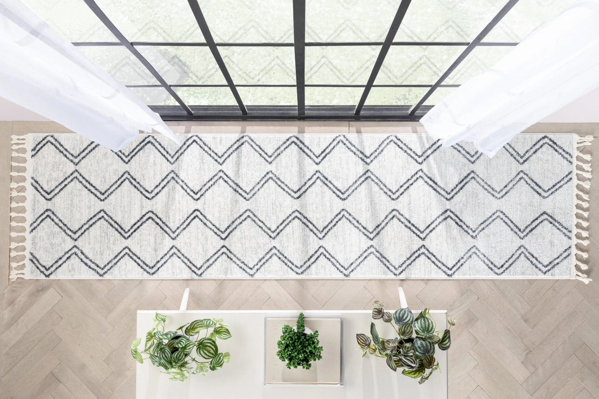 Reeve Modern Chevron Zig-Zag Grey Ivory Kids Rug Well Woven