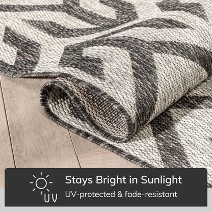 Atlantis Modern Geometric Black Indoor/Outdoor Rug Well Woven