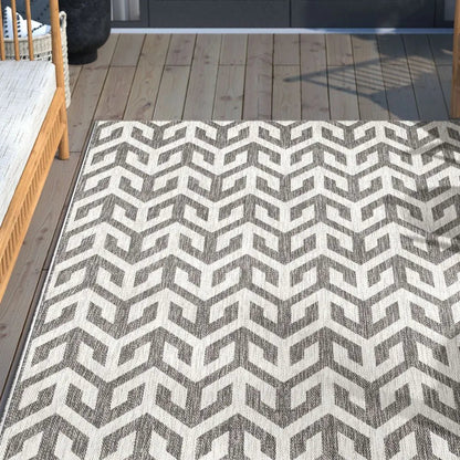 Atlantis Modern Geometric Black Indoor/Outdoor Rug Well Woven