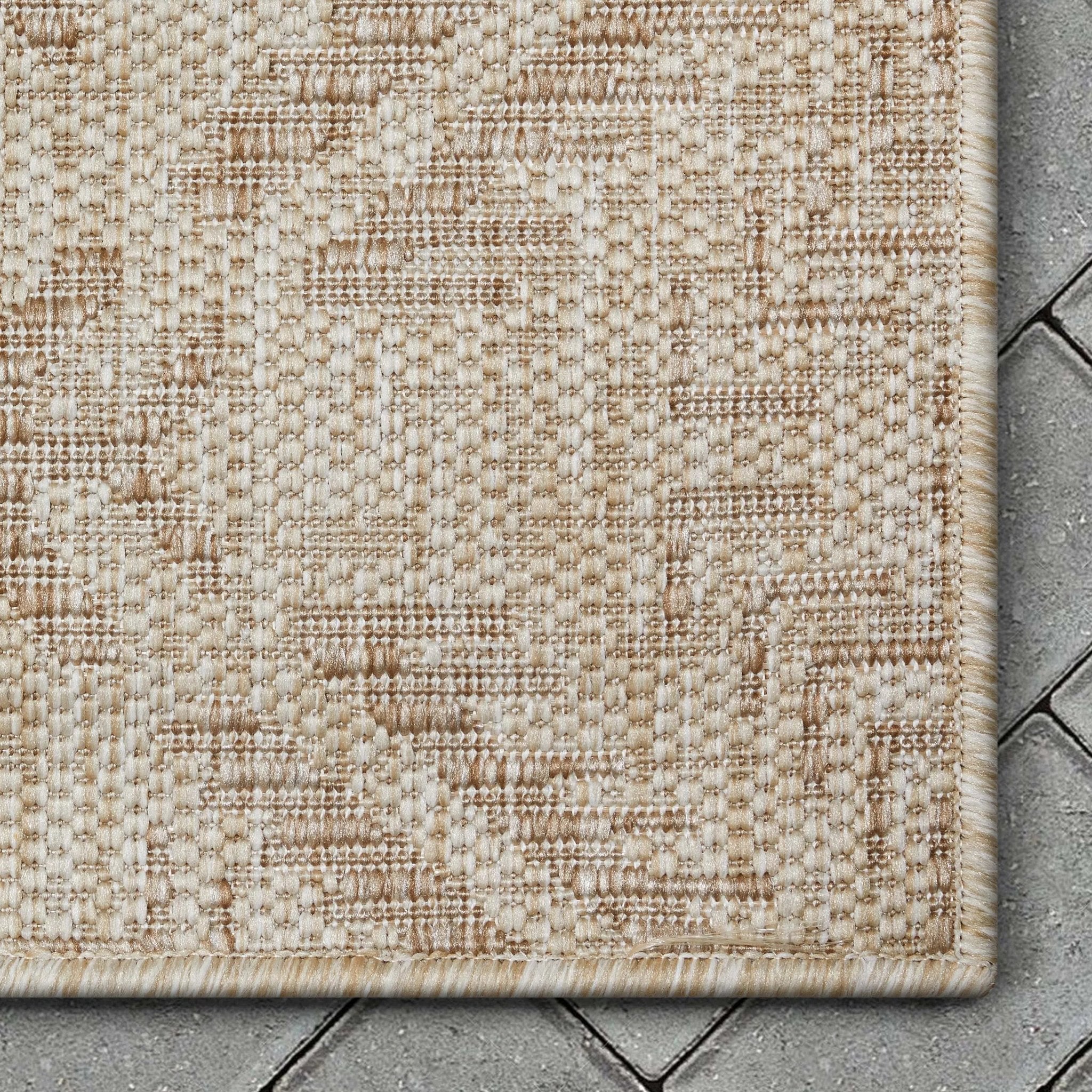 Khalo Tribal Indoor/Outdoor Beige Flat-Weave 5'3" x 7'3" Rug Well Woven