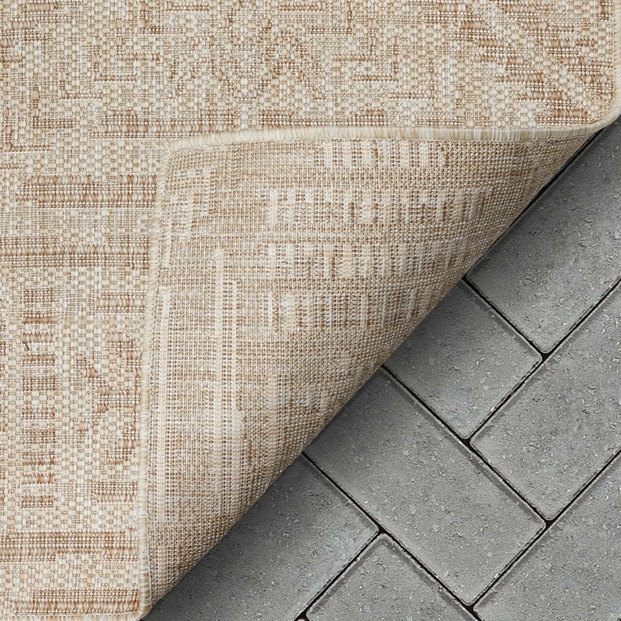 Khalo Tribal Indoor/Outdoor Beige Flat-Weave 5'3" x 7'3" Rug Well Woven