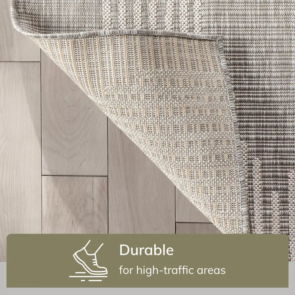 Kai Modern Chevron Pattern Grey 5'3" x 7'3" Flat-Weave Indoor/Outdoor Rug Well Woven