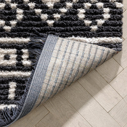 Nokomis Tribal Diamond Lattice Pattern Grey High-Low Textured Pile Rug Well Woven