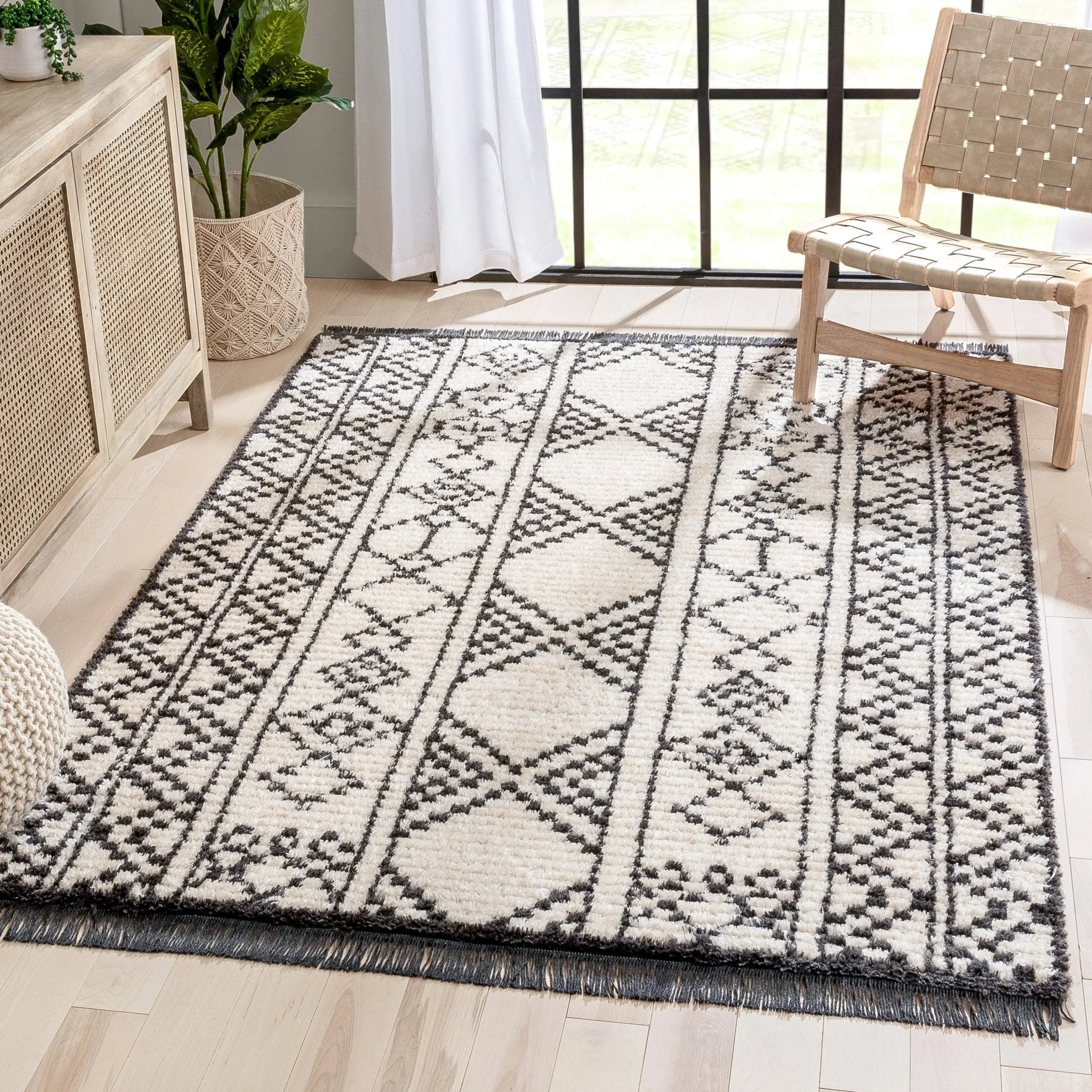 Tallulah Tribal Diamond Lattice Pattern Grey High-Low Textured Pile Rug Well Woven