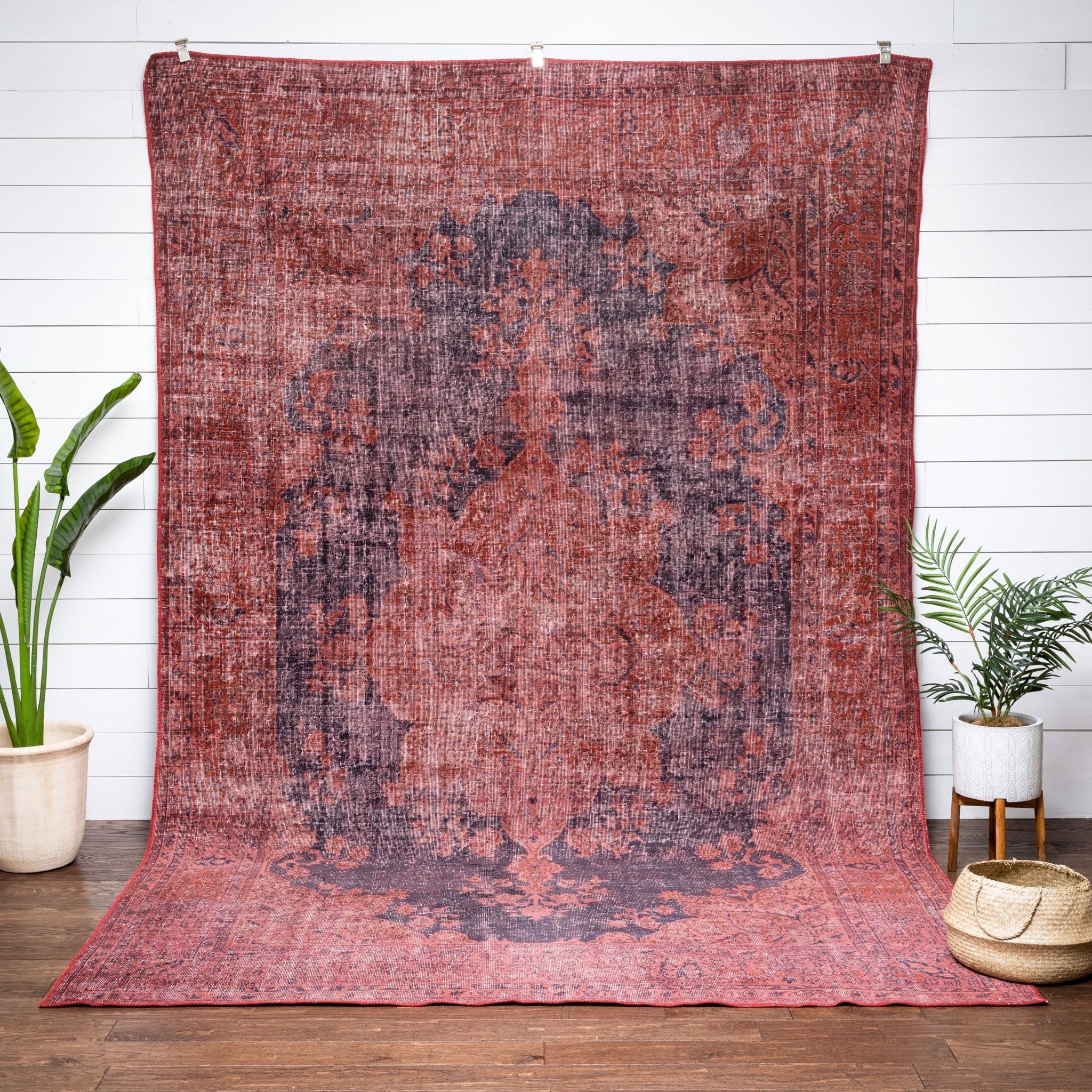 Cabrenet Pink & Purple Overdyed Medallion One-of-a-Kind Handmade Wool Area Rug 8'8" x 11'11" Well Woven