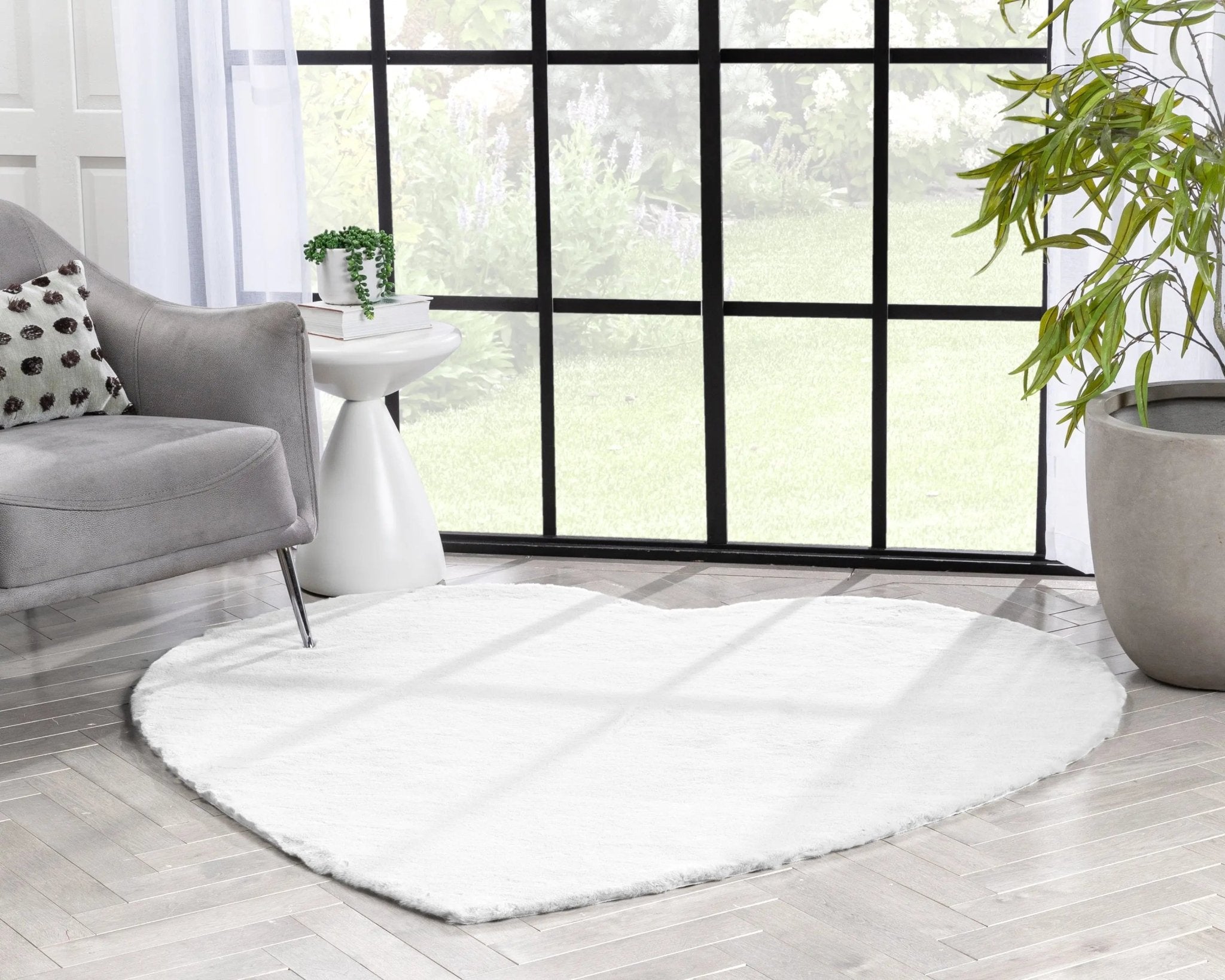 Crest Modern Glam Faux Fur Plush White Shag Rug Well Woven