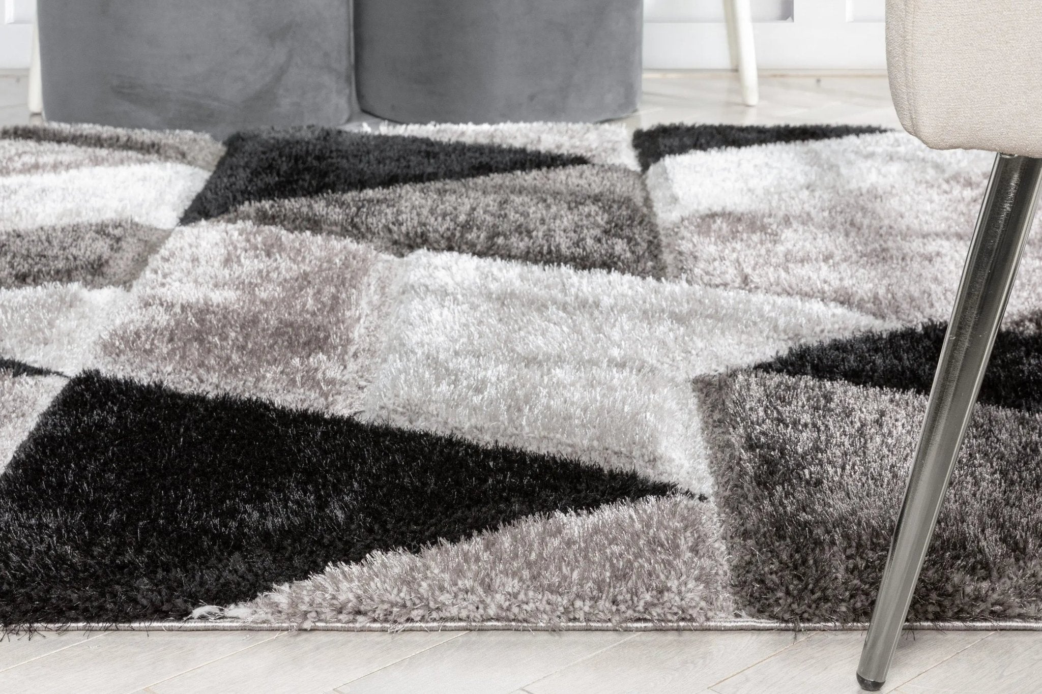 Holland Modern Geometric Black 3D Textured Thick & Soft Shag Rug Well Woven