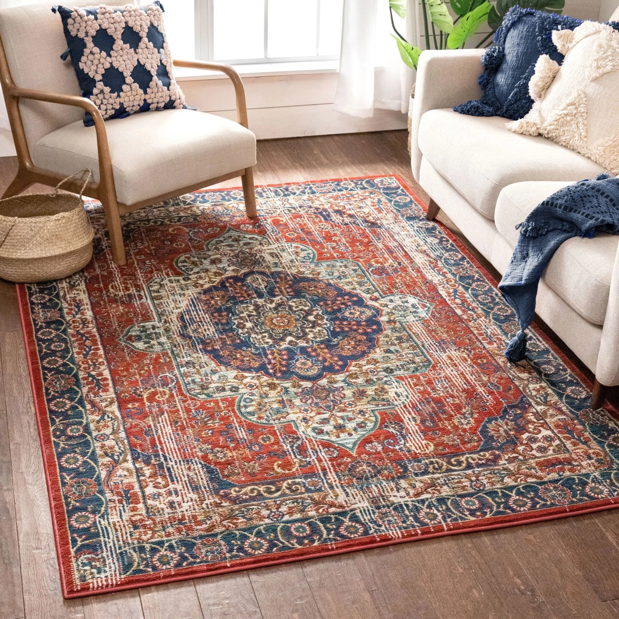 Alisha Crimson Traditional Medallion Distressed Rug Well Woven