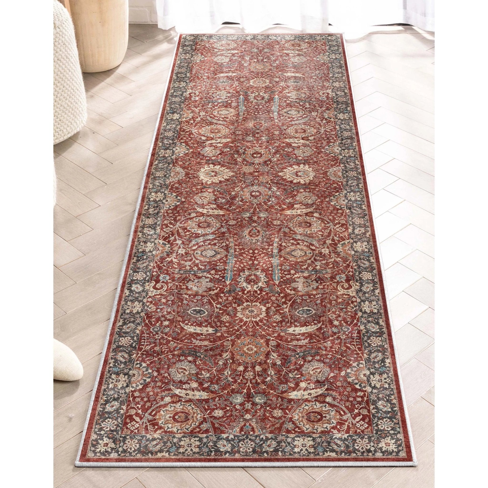 Liana Vintage Oriental Red Flat-Weave Rug Well Woven