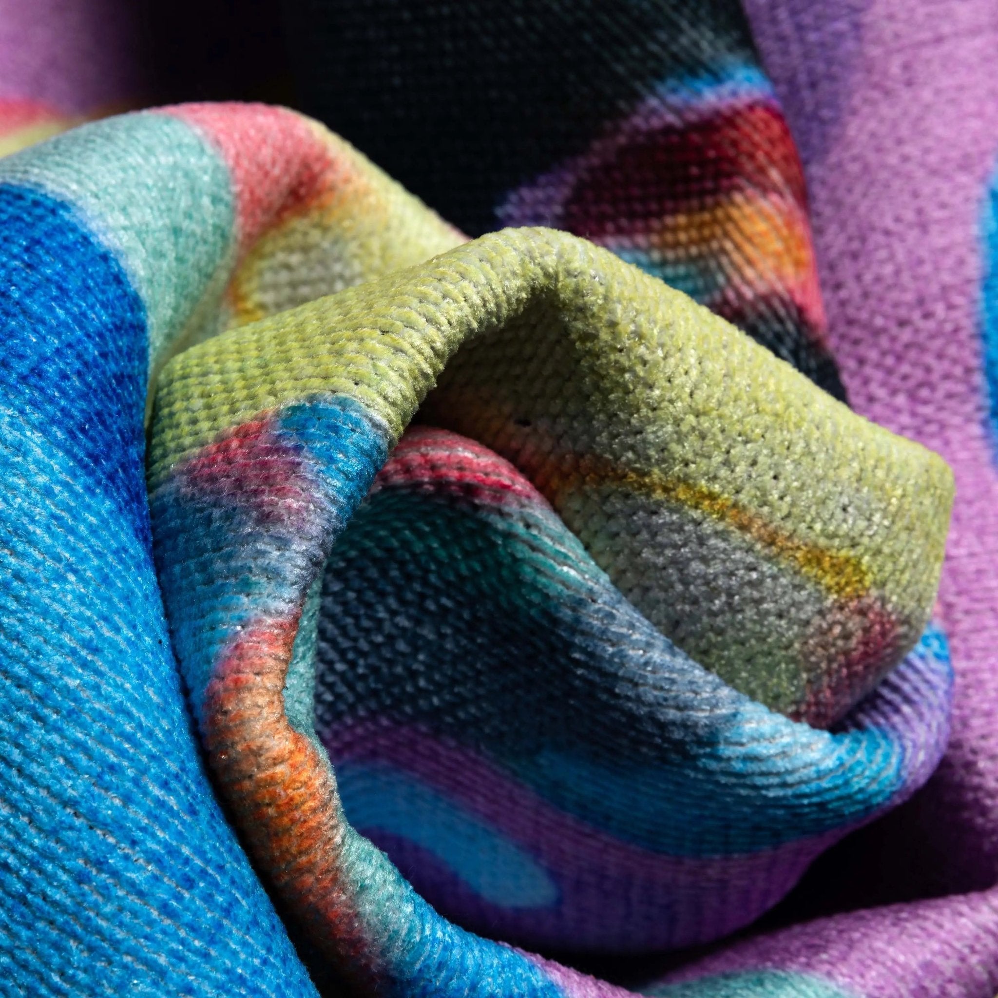 Well Woven x Misha Tyutyunik Sunday Jungle Home Multi-Color Rug Well Woven