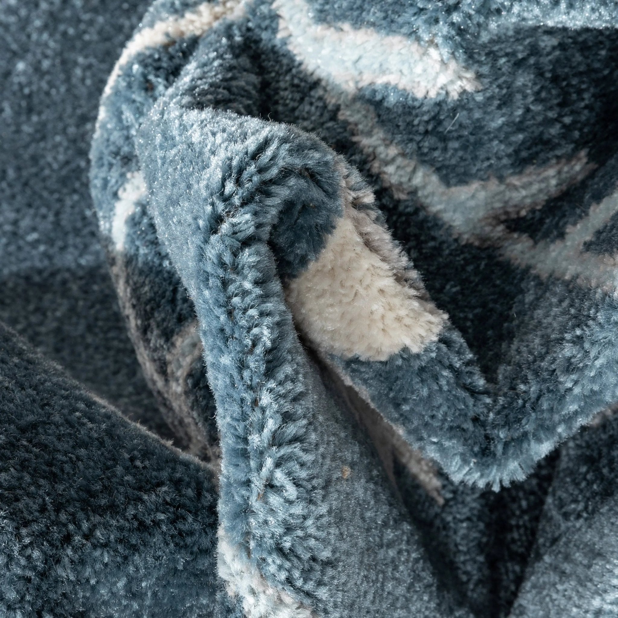 Azra Tribal Medallion Dark Blue Rug Well Woven