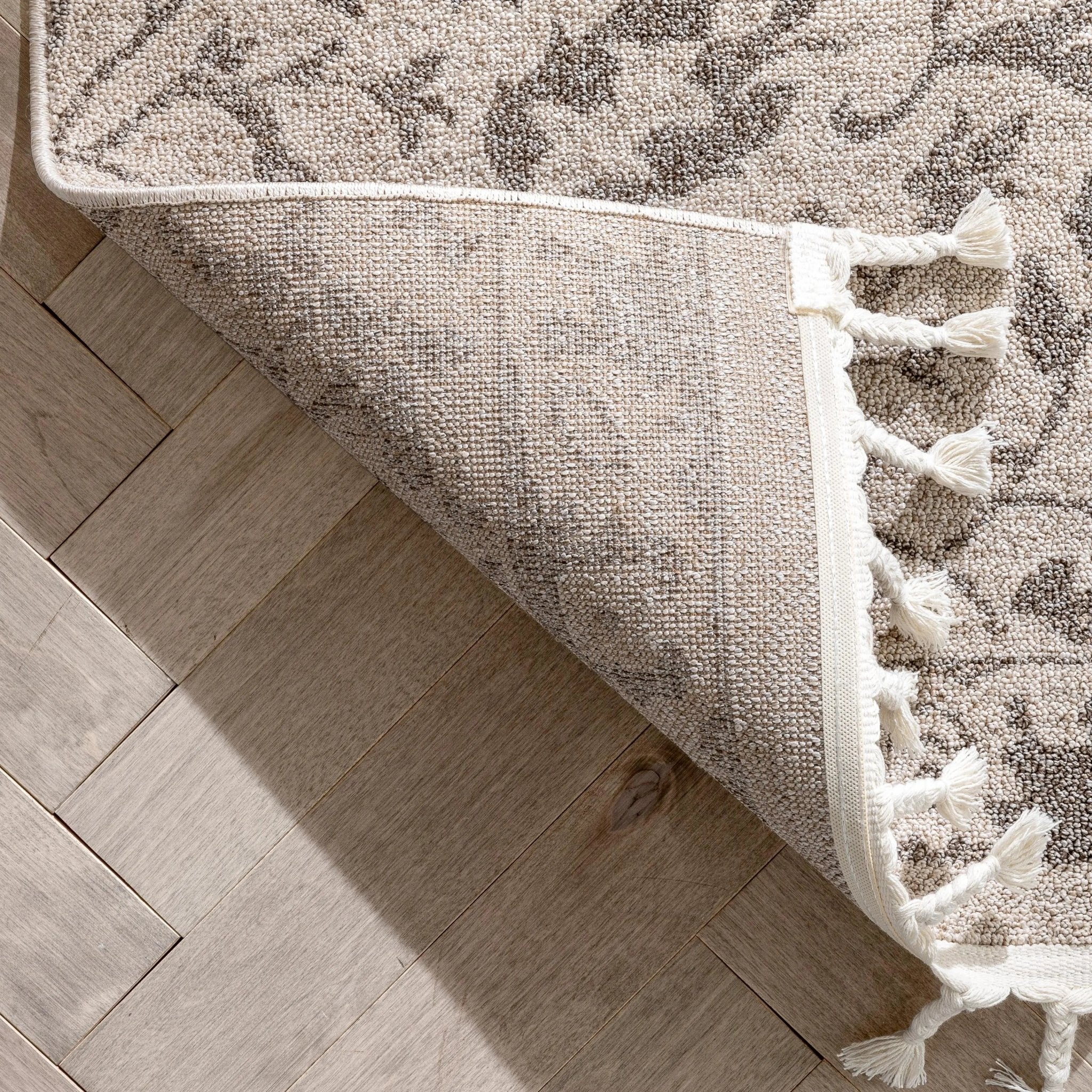 Mara Medallion Botanical Pattern Brown Beige Kilim-Style Rug Well Woven