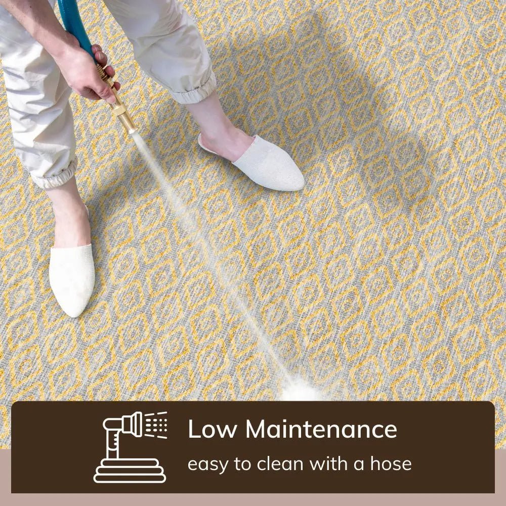 Sienna Modern Solid Pattern Yellow 5'3" x 7'3" Flat-Weave Indoor/Outdoor Rug Well Woven